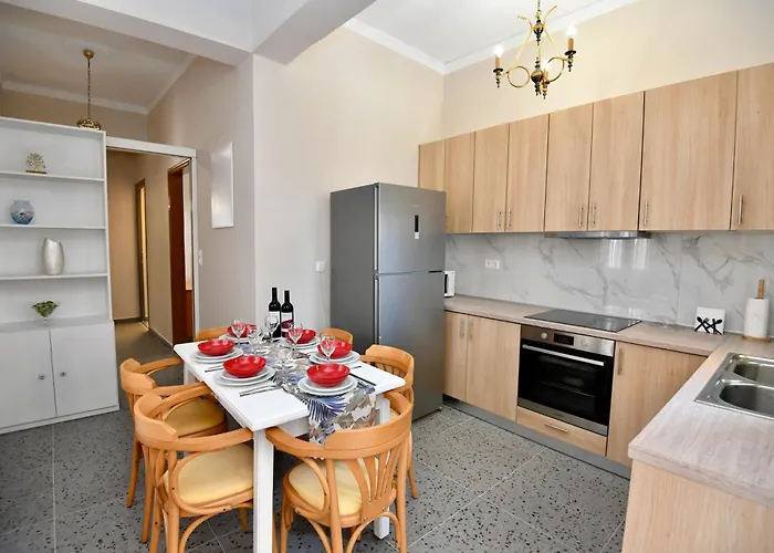 Elli\'S Private House