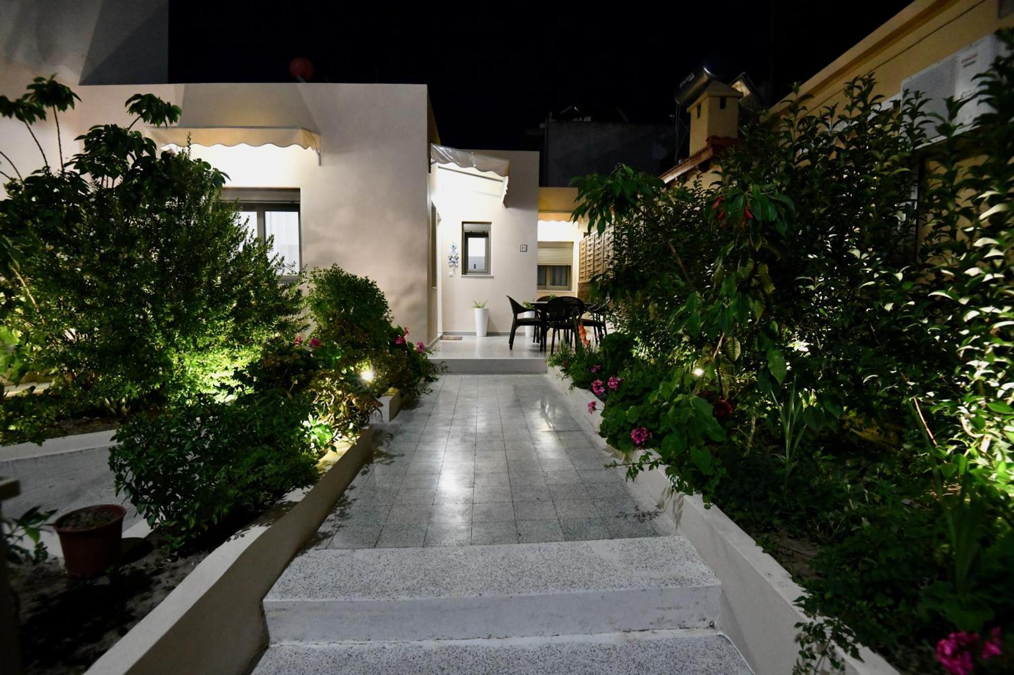 Elli's Private House